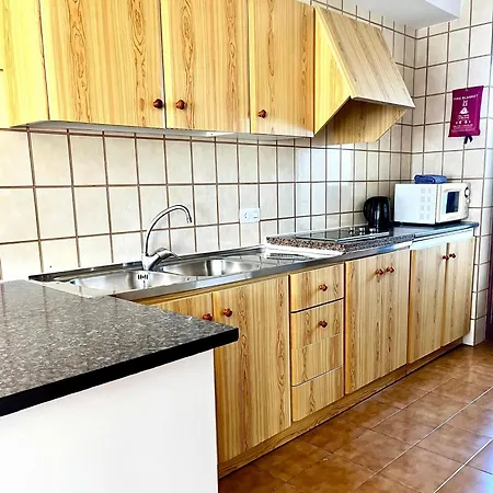 克里斯蒂娜公寓 * 卡拉米洛