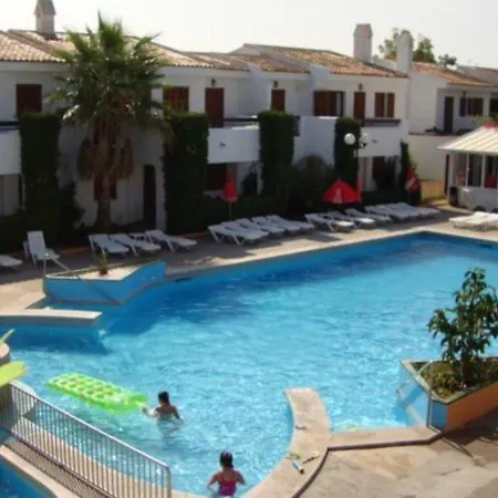 克里斯蒂娜公寓 * 卡拉米洛