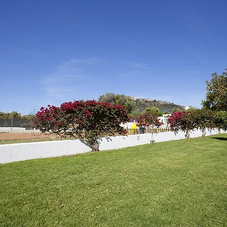 克里斯蒂娜公寓 *