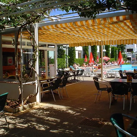 克里斯蒂娜公寓 公寓 *