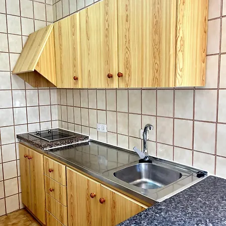 アパルタメントス クリスティーナ *