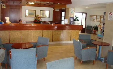 アパルタメントス クリスティーナ * カラ・ミラー